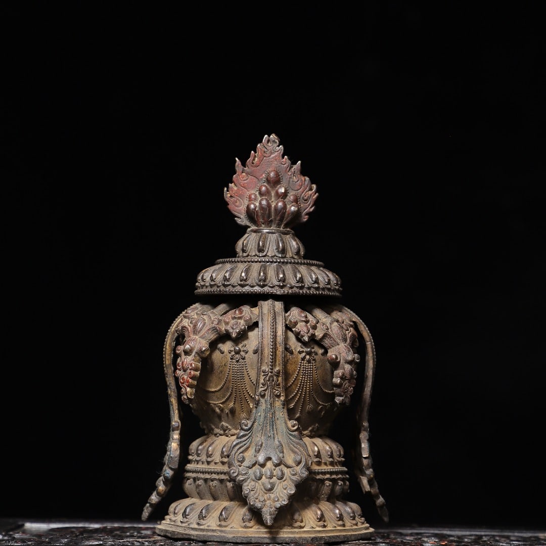 A Exquisite Gold-Foiled Bronze Scroll Pattern Jar - 6