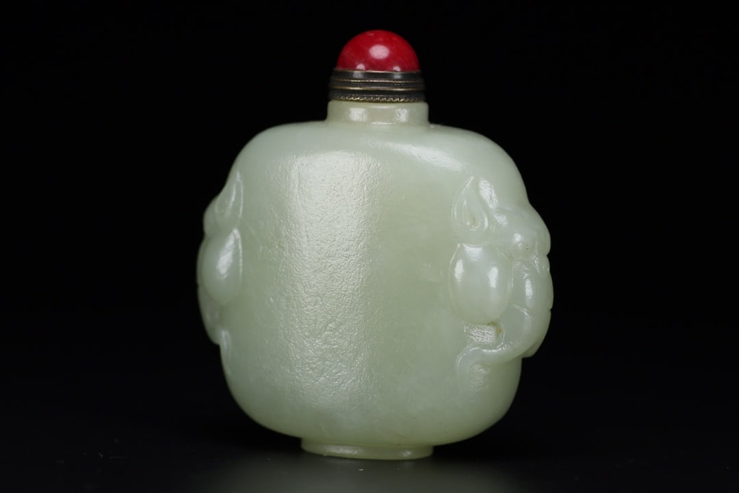 A Exquisite Hotan Jade Snuff Bottle - 5