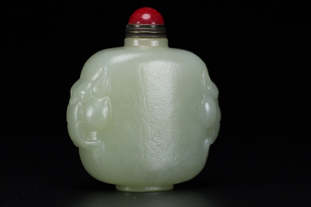 A Exquisite Hotan Jade Snuff Bottle - 6