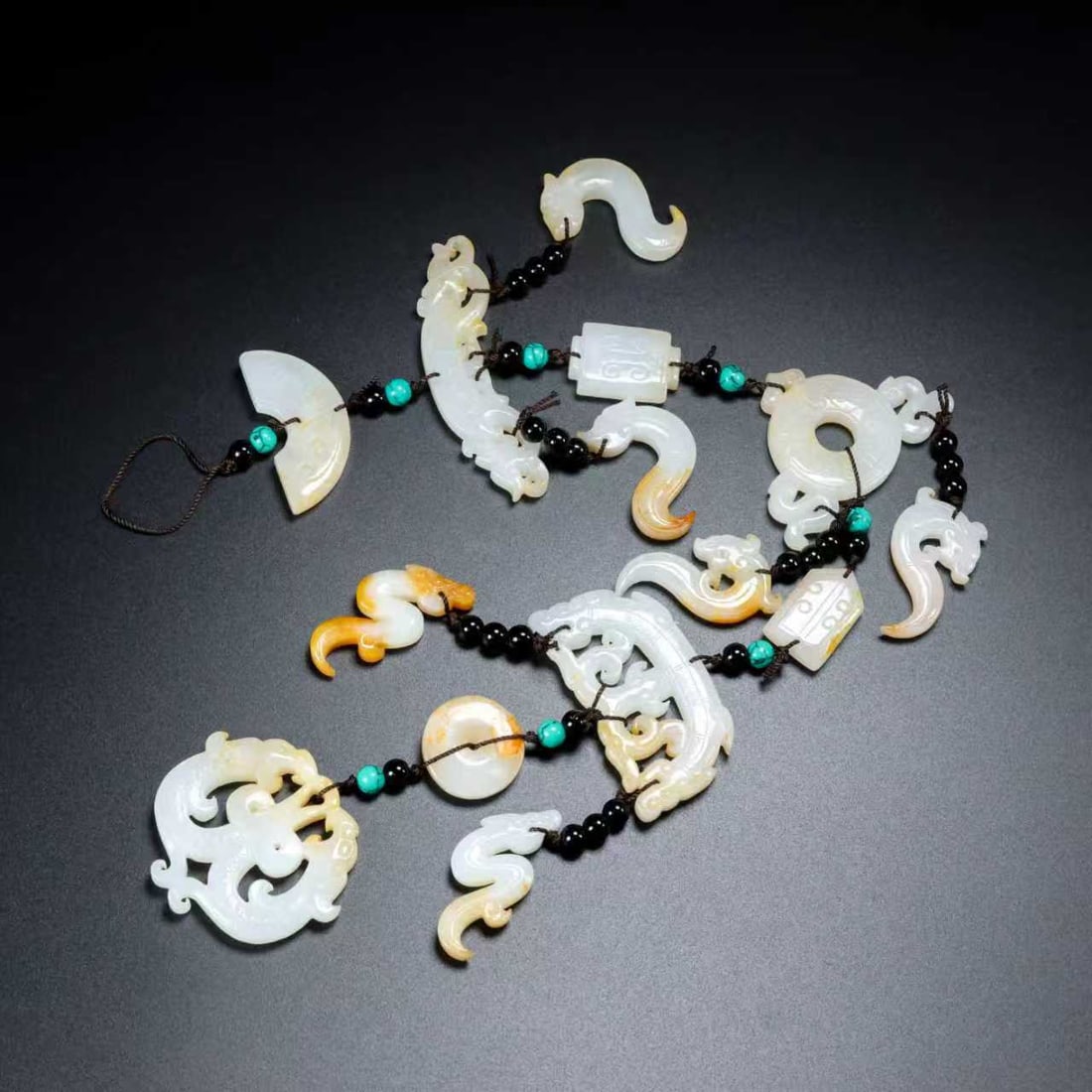 A Exquisite Hotan Jade Pendant - 6