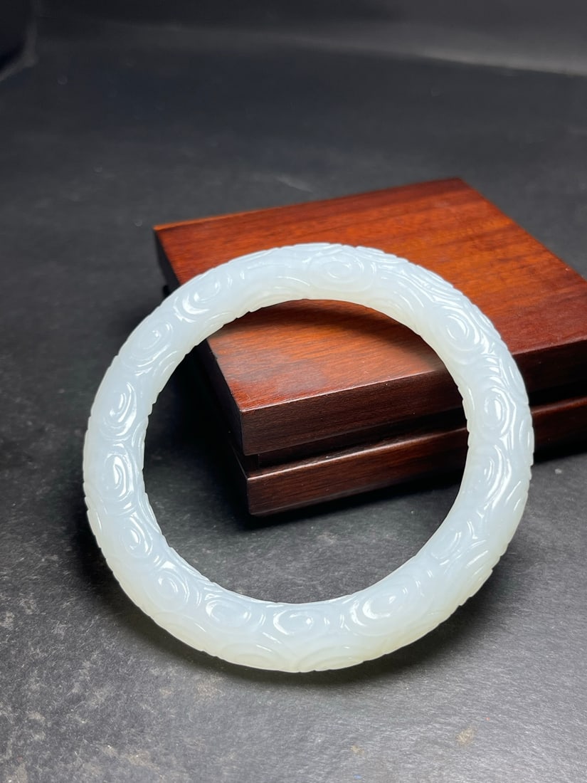 A Exquisite Hotan Jade Auspicious Cloud Pattern Bracelets - 5