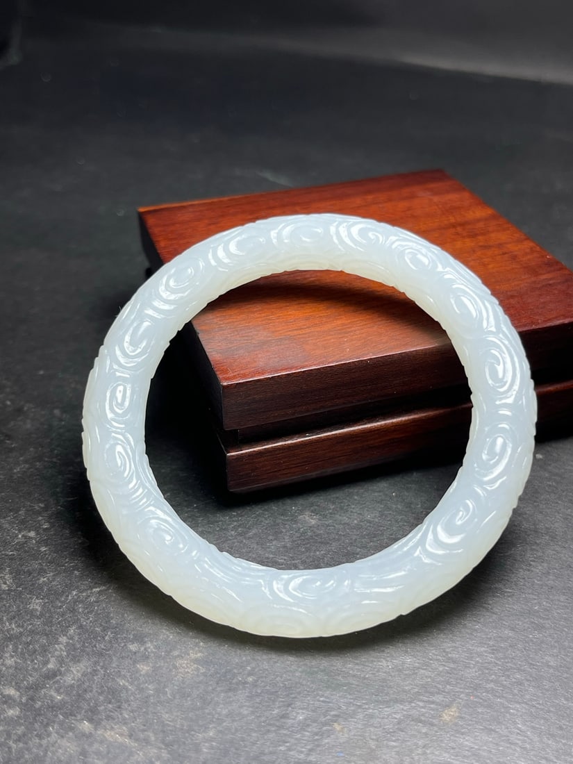 A Exquisite Hotan Jade Auspicious Cloud Pattern Bracelets - 7
