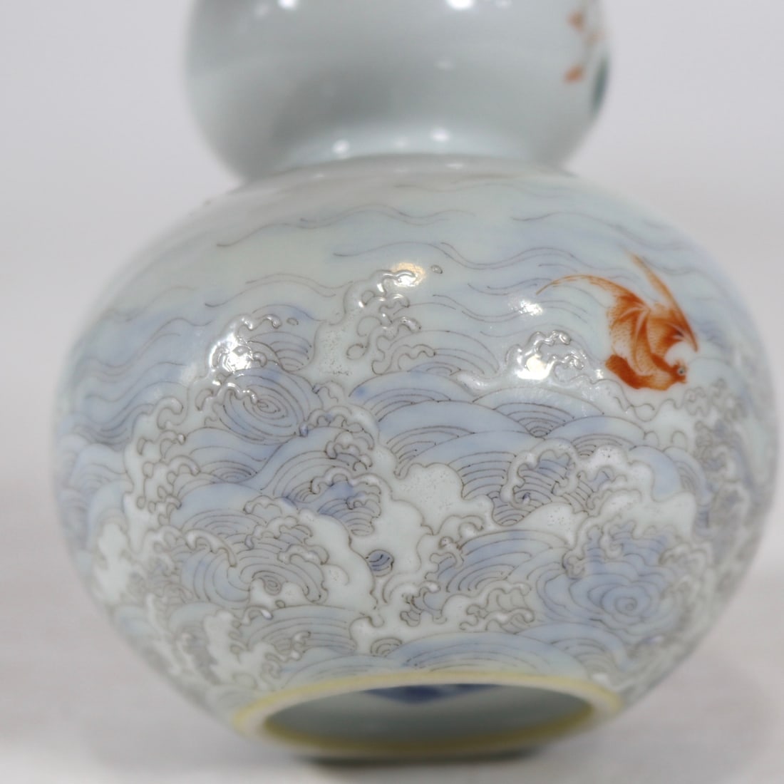 A Exquisite Enamel Landscape Pattern Gourd Vase - 8