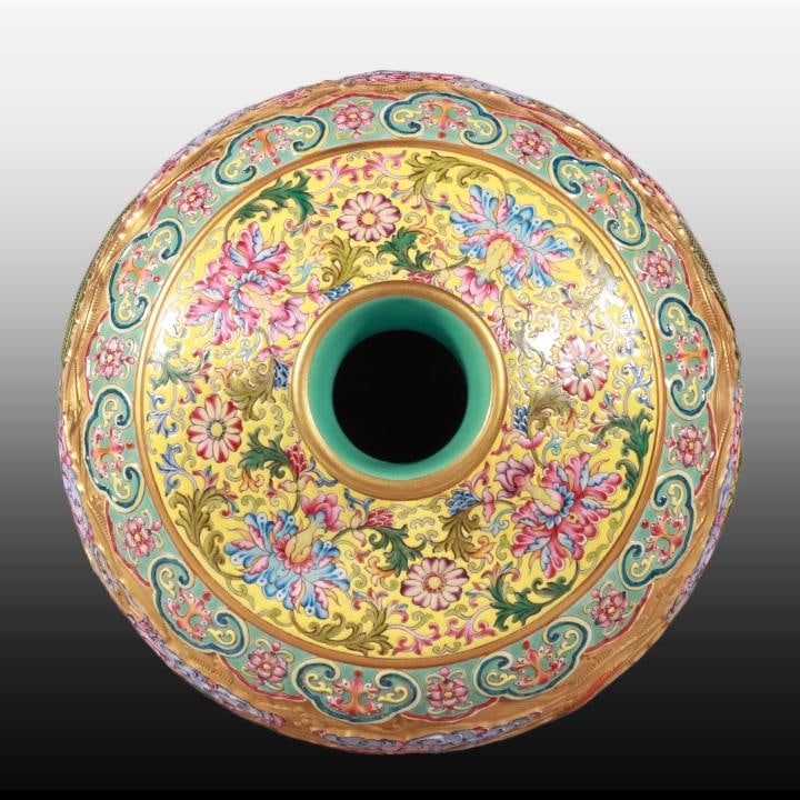 A Exquisite Enamel Gold Ground Dragon Pattern Vase - 7