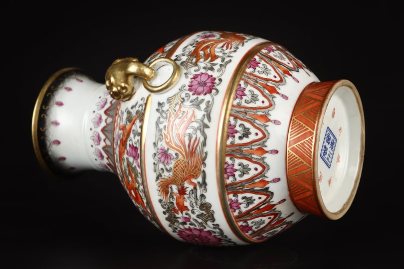 A Exquisite Enamel Lotus Pattern Vase - 8