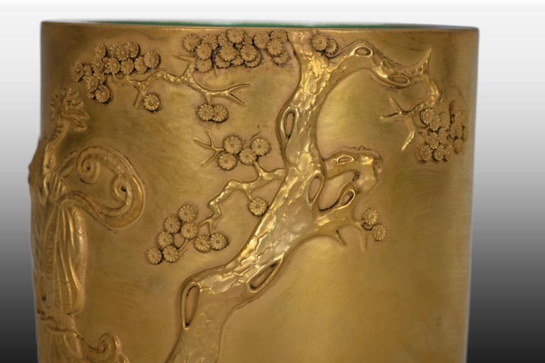 A Exquisite Gold Ground Figures Pattern Brush Pot - 5