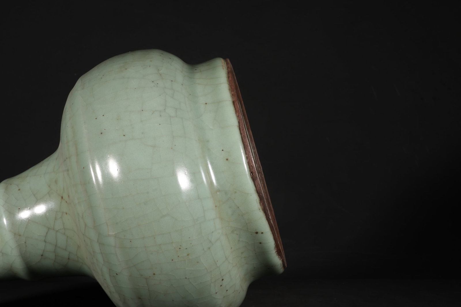 A Exquisite Guan Yao Celadon Glazed String Pattern Vase - 9