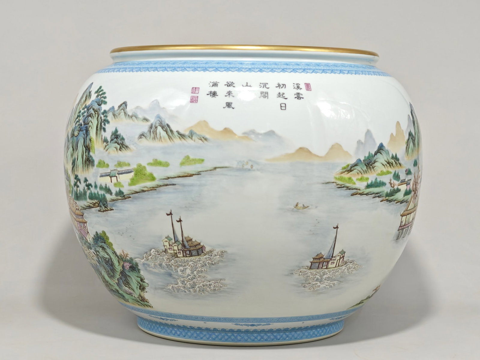 A Exquisite Famille-Rose Landscape Pattern Vat - 3