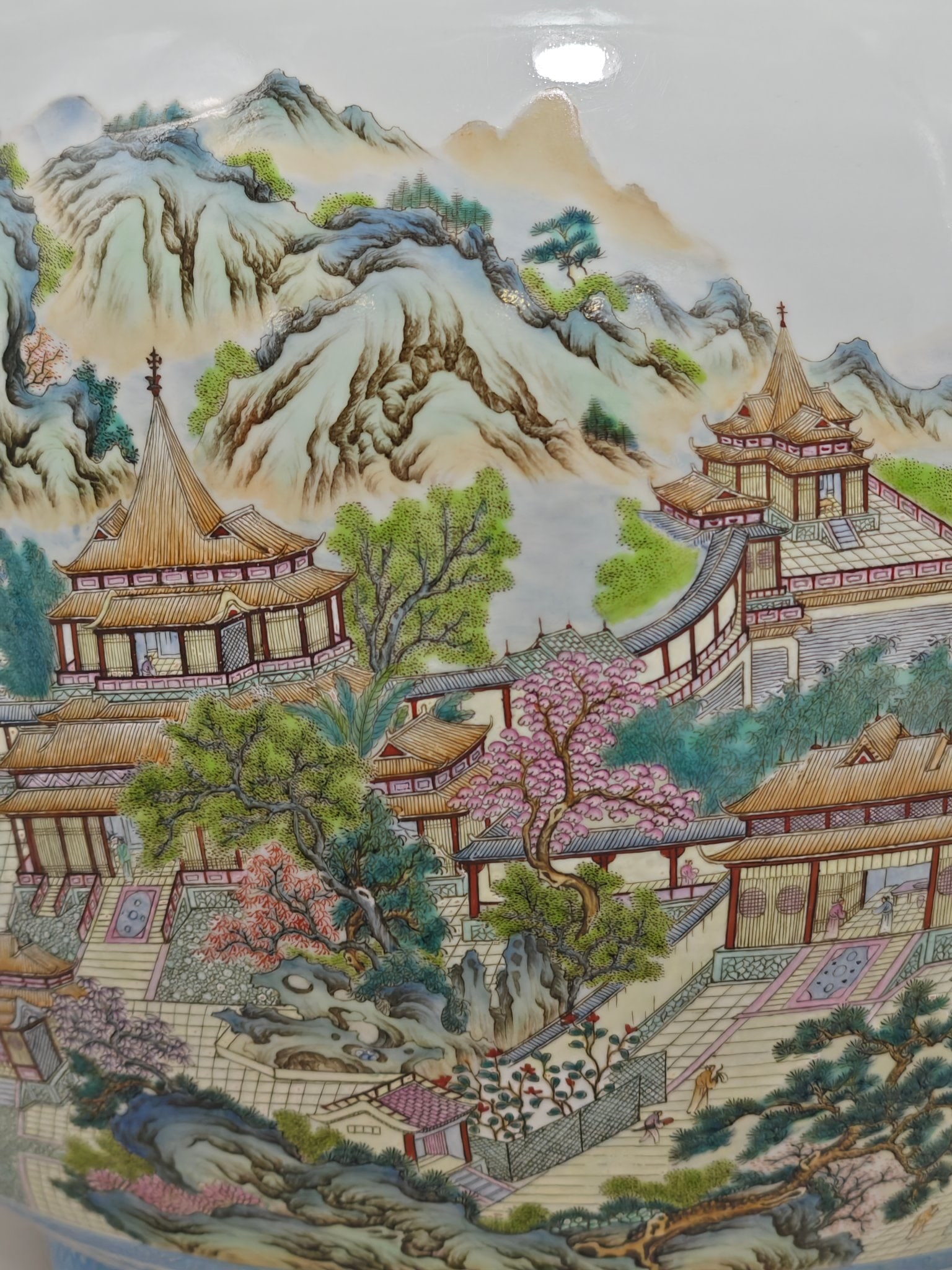 A Exquisite Famille-Rose Landscape Pattern Vat - 7