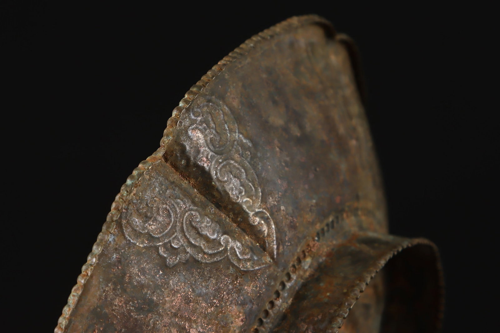 A Exquisite Copper Phoenix Pattern Plate - 8