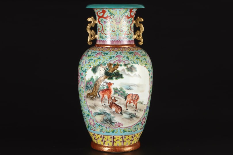 A Exquisite Enamel Auspicious Beast Pattern Vase - 2