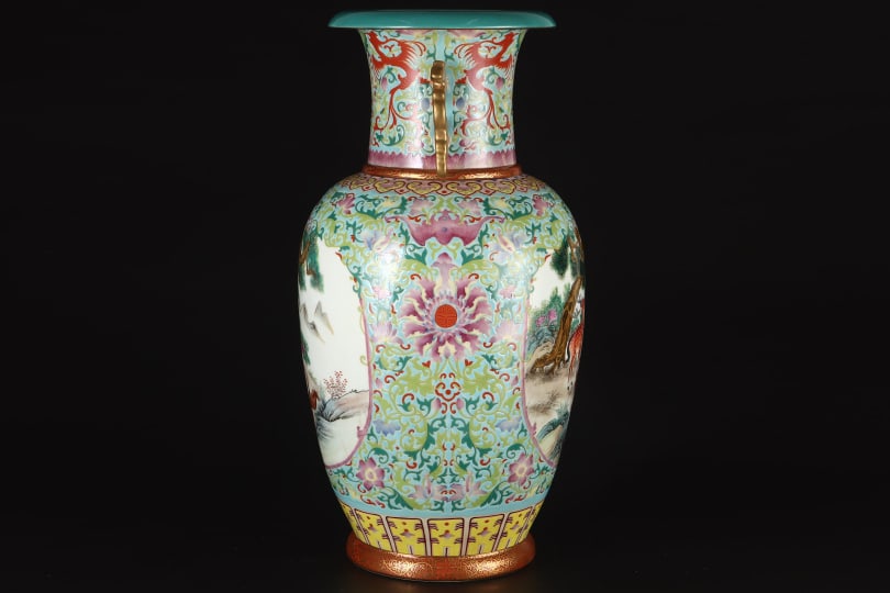 A Exquisite Enamel Auspicious Beast Pattern Vase - 3