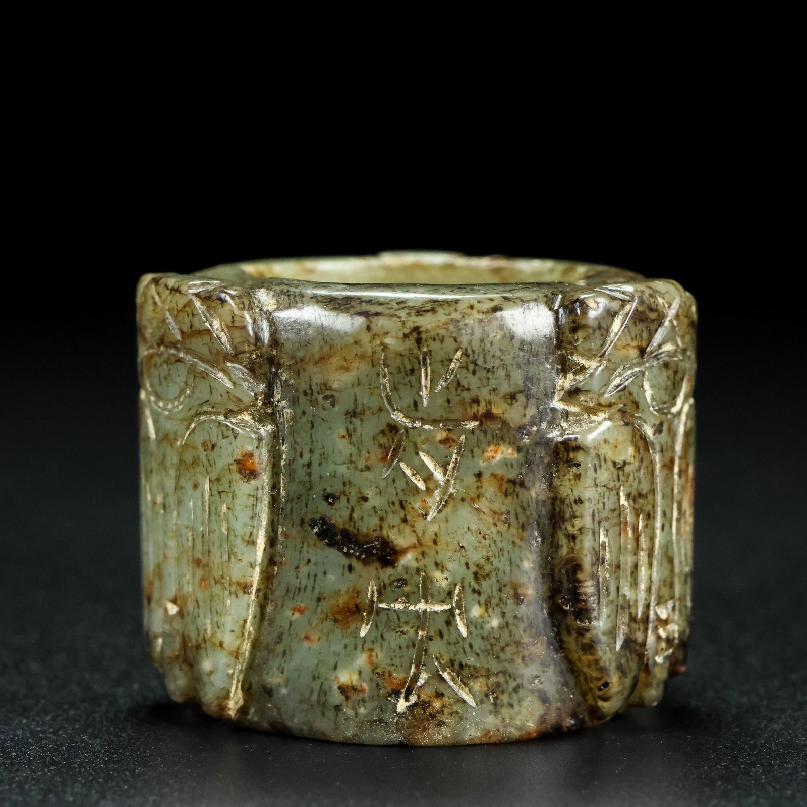 A Exquisite Hotan Jade Thumb Ring - 3