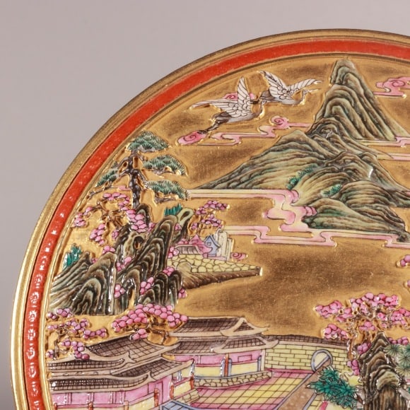 A Exquisite Enamel Gold Ground Landscape Pattern Box - 6