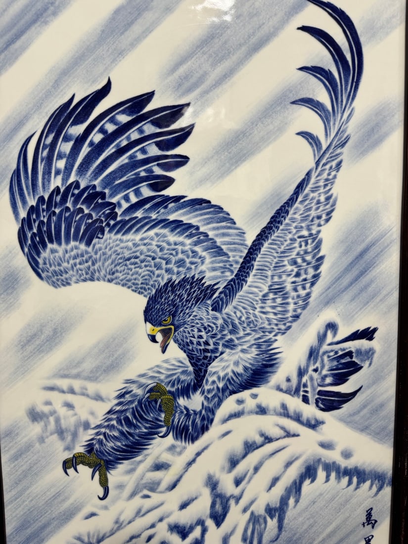 A Exquisite Blue and White Eagle Pattern Porcelain Plate - 6