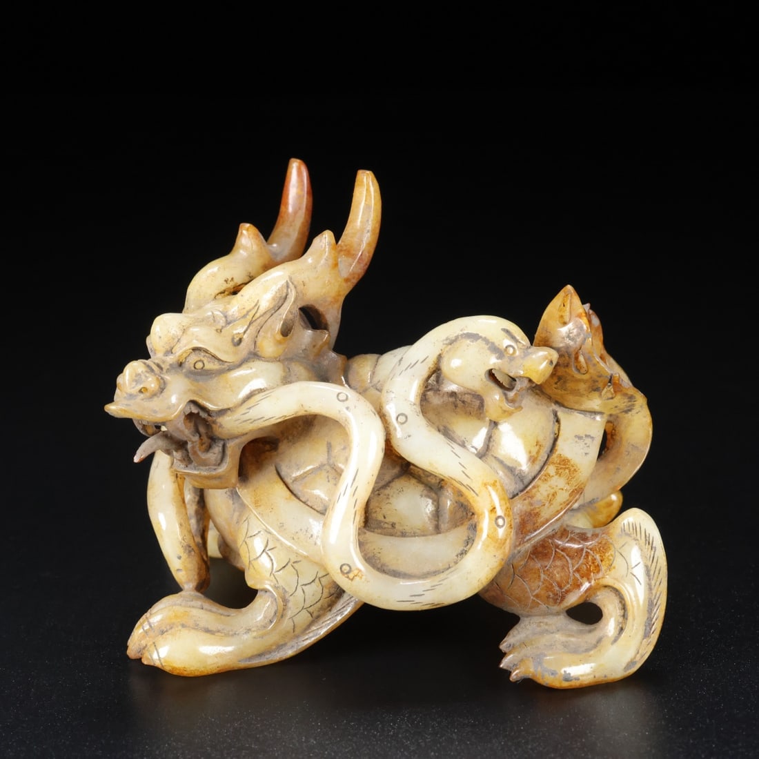 A Exquisite Hotan Jade Xuanwu Ornament: A Exquisite Hotan Jade Xuanwu Ornament,Qing Dynasty, China,Size:3.1inx2.4inx2.6in,Weight:234g 和田玉玄武摆件,中国清代