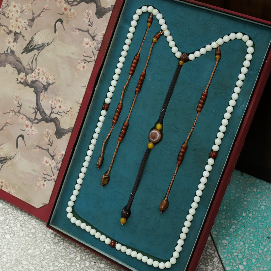 A Exquisite Hotan Jade Necklace - 2
