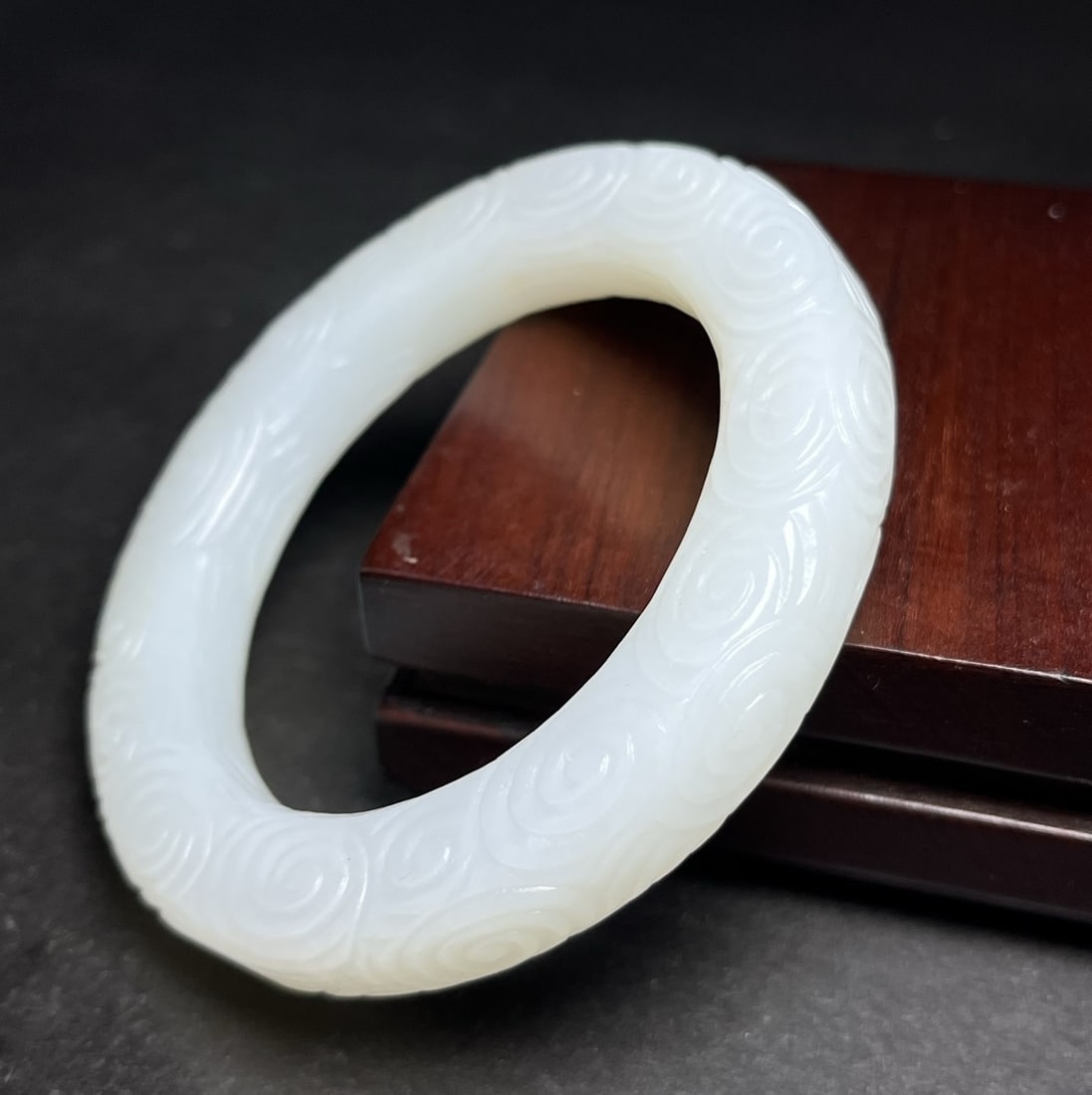 A Exquisite Hotan Jade Auspicious Cloud Pattern Bracelets - 2
