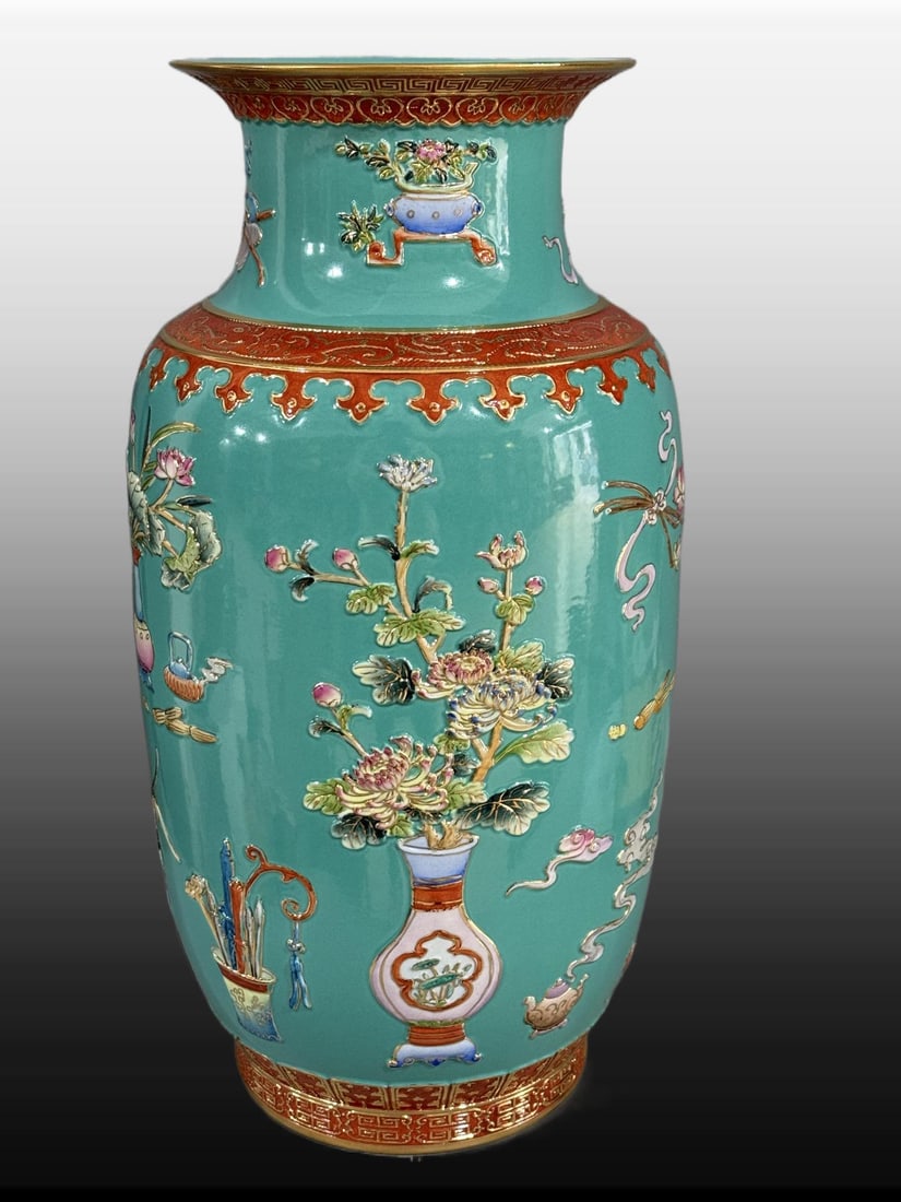 A Exquisite Turquoise-Ground Painted Gold Flower Pattern Vase: A Exquisite Turquoise-Ground Painted Gold Flower Pattern Vase,Qing Dynasty, China,Qianlong Six-character Mark,Size:16.5inx9.4in