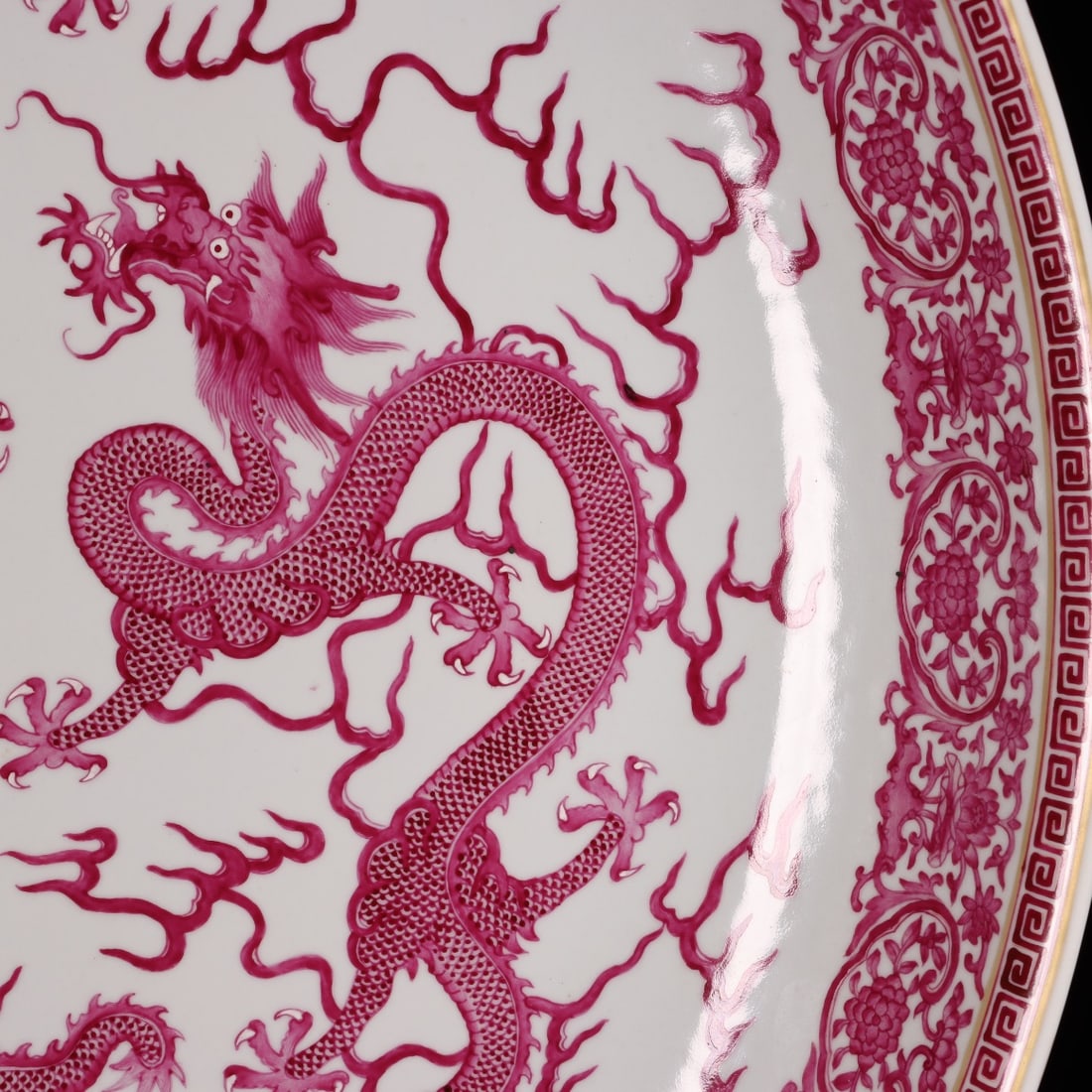 A Exquisite Famille-Rose Ruby Red Dragon Pattern Plate - 5