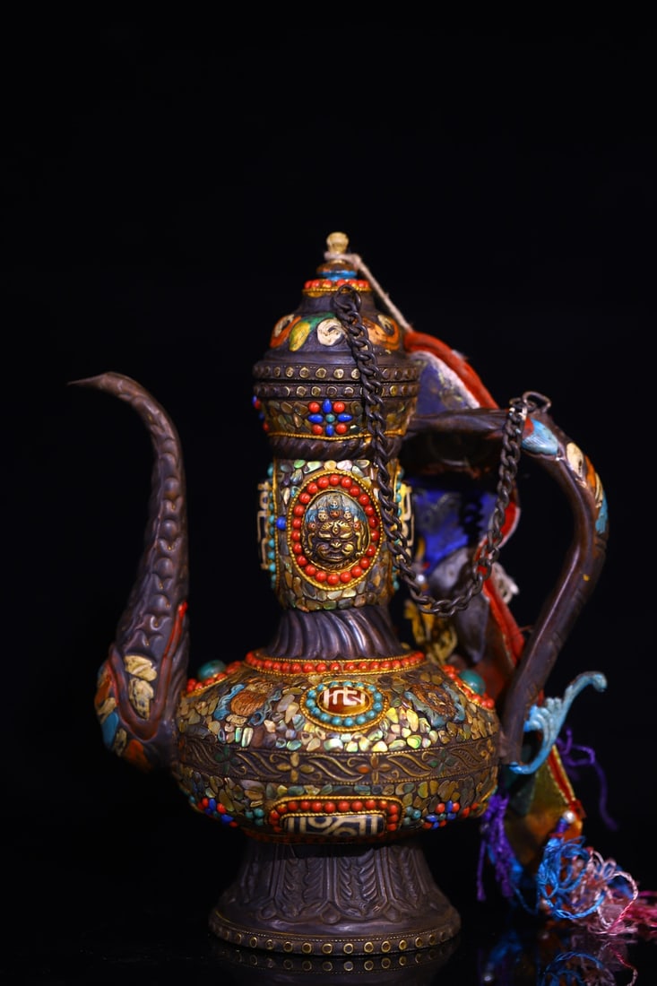 A Exquisite Coppery Inlaid Gems Dzi Bead Ewer: A Exquisite Coppery Inlaid Gems Dzi Bead Ewer,Qing Dynasty, China,Size:9.1inx7.1in,Weight:650g 铜制镶嵌宝石天珠壶,中国清代