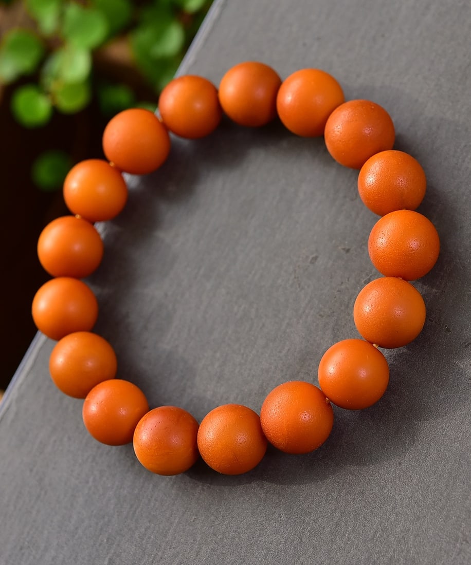 A Exquisite Amber Bracelets - 3