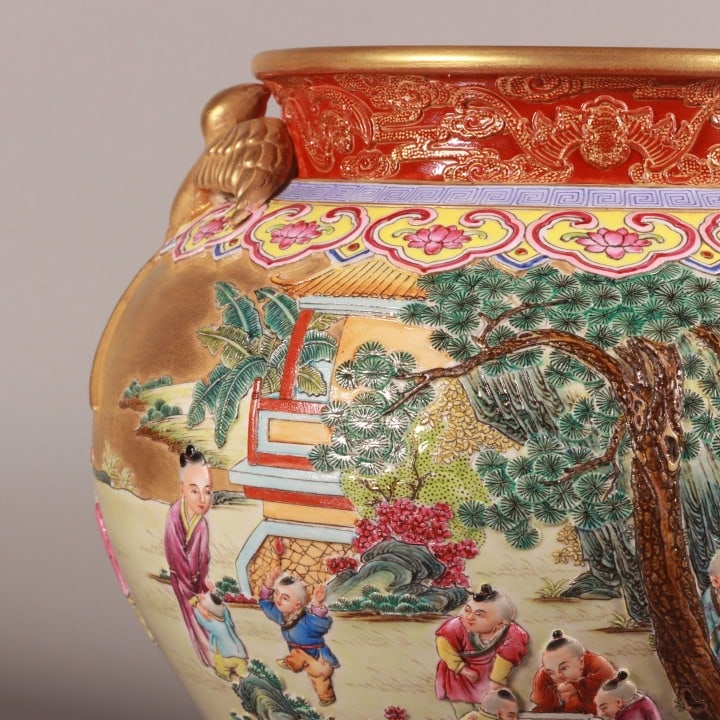 A Exquisite Enamel Gold Ground Figures Pattern Vat - 2