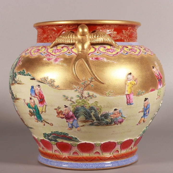 A Exquisite Enamel Gold Ground Figures Pattern Vat - 5