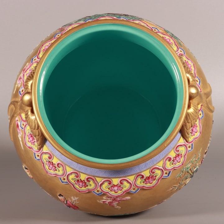 A Exquisite Enamel Gold Ground Figures Pattern Vat - 8