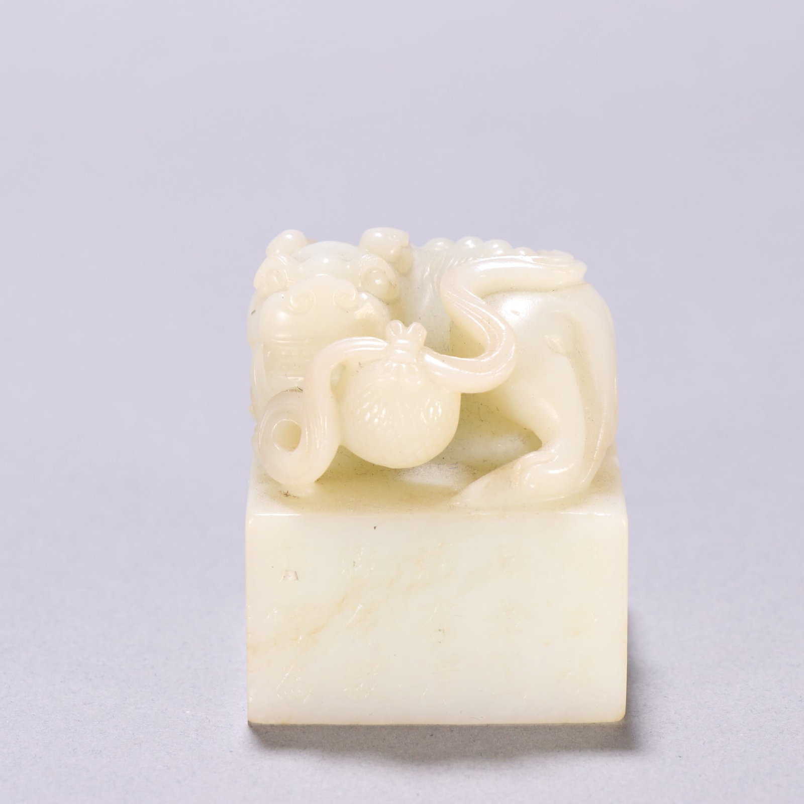 A Exquisite Hotan Jade Lion Pattern Seal: A Exquisite Hotan Jade Lion Pattern Seal,Qing Dynasty, China,Size:1.9inx1.6in,Weight:157g 和田玉狮形印章,中国清代