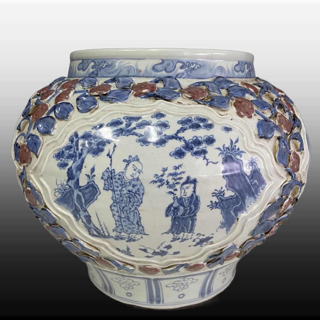 A Exquisite Blue and White Underglaze-Red Figures Pattern Jar - 3