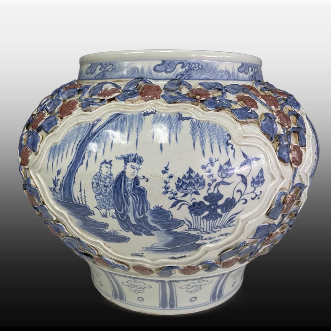 A Exquisite Blue and White Underglaze-Red Figures Pattern Jar - 4
