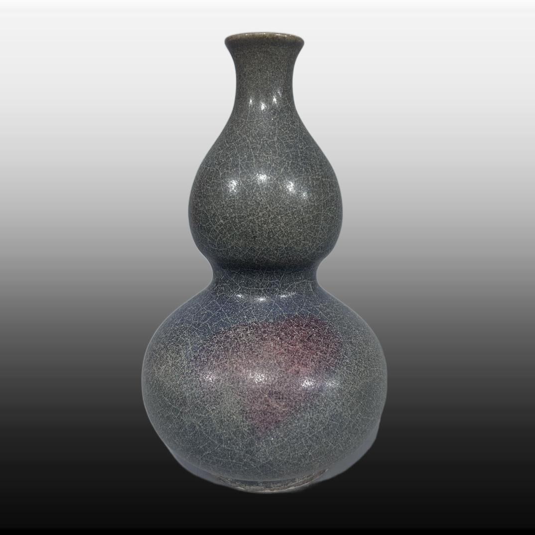 A Exquisite Jun yao Gourd Vase: A Exquisite Jun yao Gourd Vase,Song Dynasty, China,Size:3.5inx6.3in 钧窑葫芦瓶,中国宋代