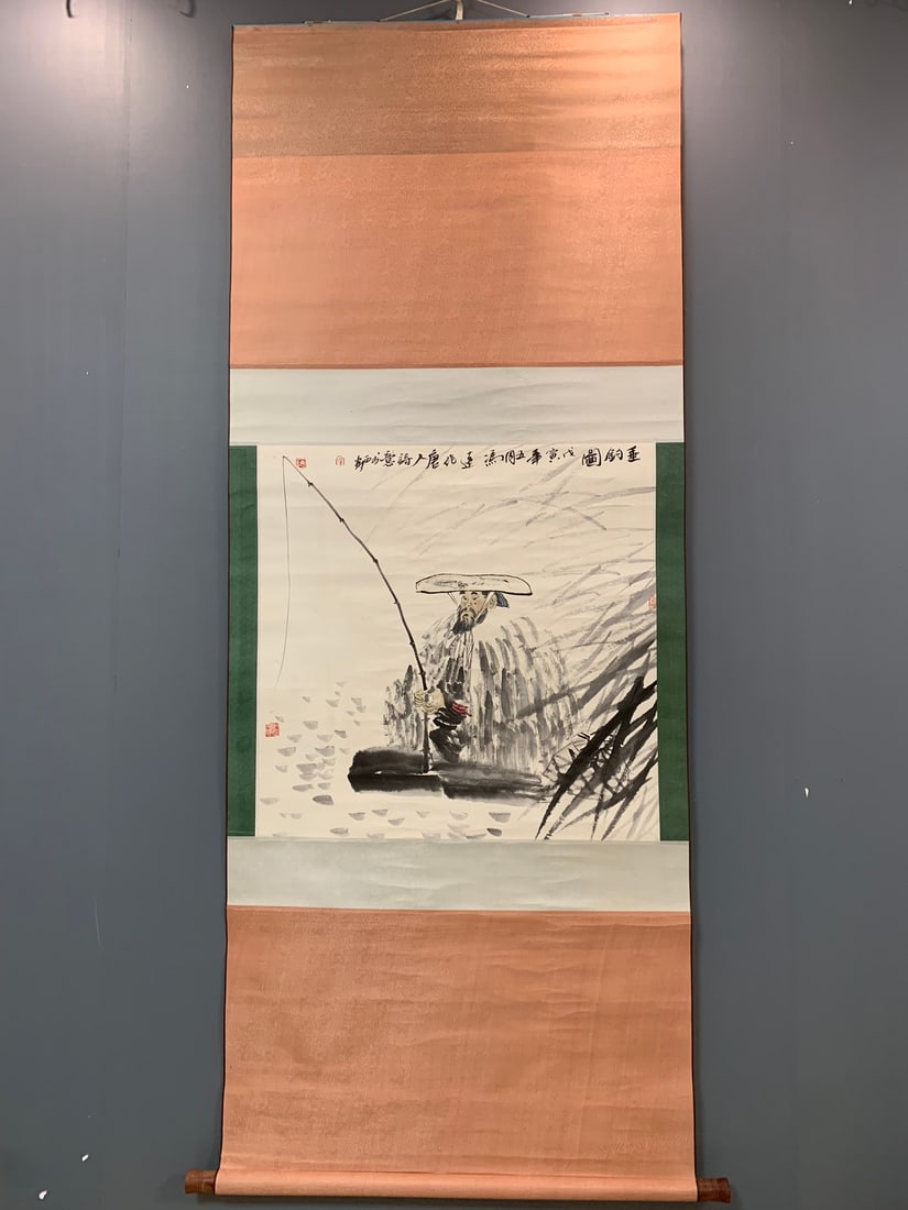A Chinese Vertical Scroll Ink Painting of Figures on Paper: A Chinese Vertical Scroll Ink Painting of Figures on Paper,Modern Time of China,Feng Yuan,without frame size:27.6inx27.6in 一幅中国水墨纸本人Ĥ