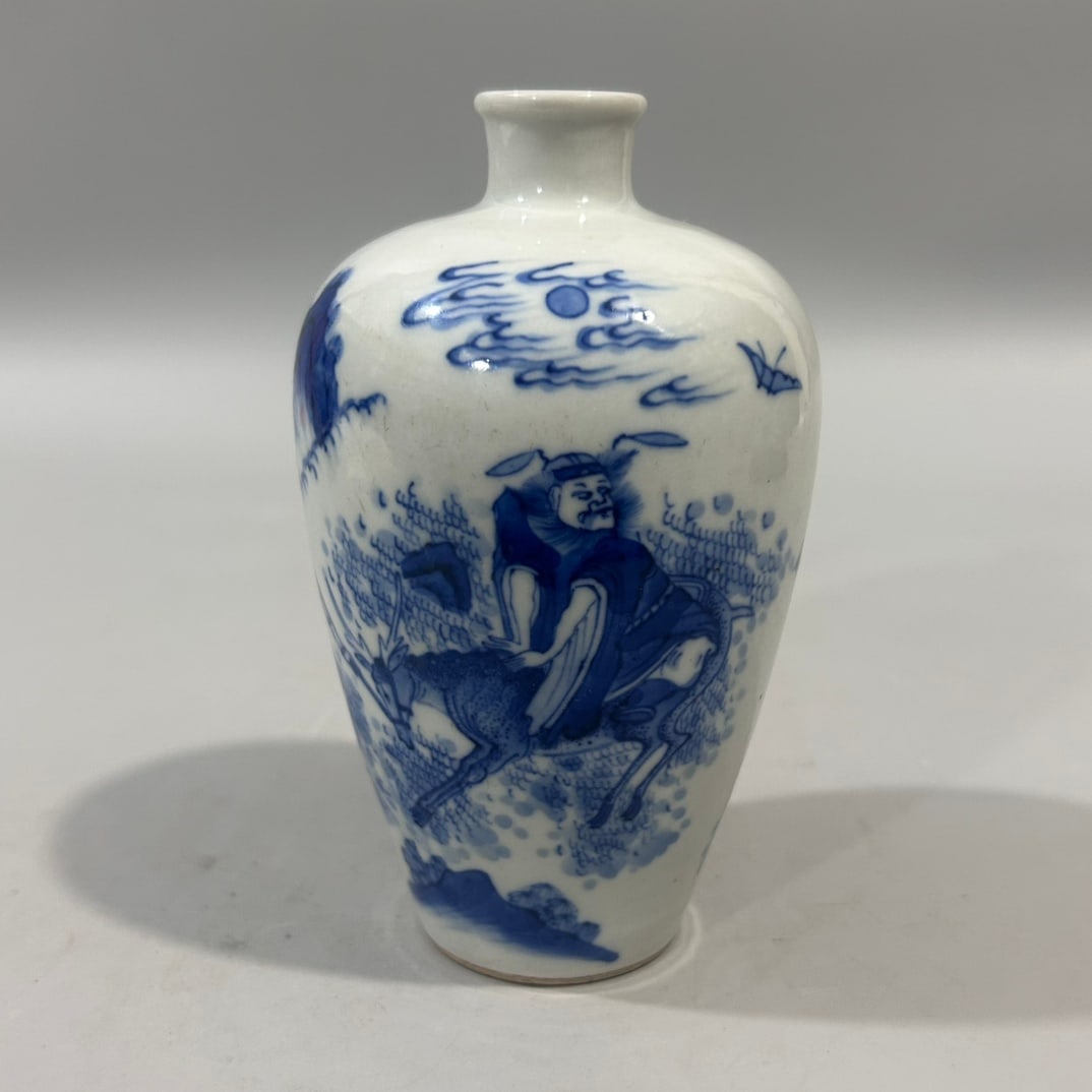 A Exquisite Blue and White Figures Pattern Vase: A Exquisite Blue and White Figures Pattern Vase,Qing Dynasty, China,Kangxi Six-character Mark,Size:2.8inx5.5in 青花人物纹瓶,中国清代,康