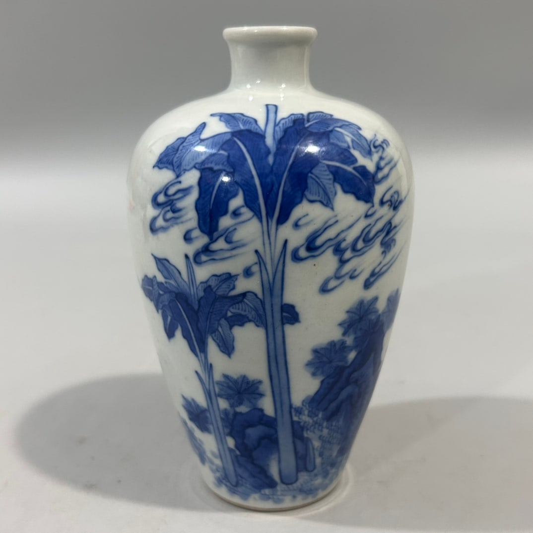 A Exquisite Blue and White Figures Pattern Vase - 4