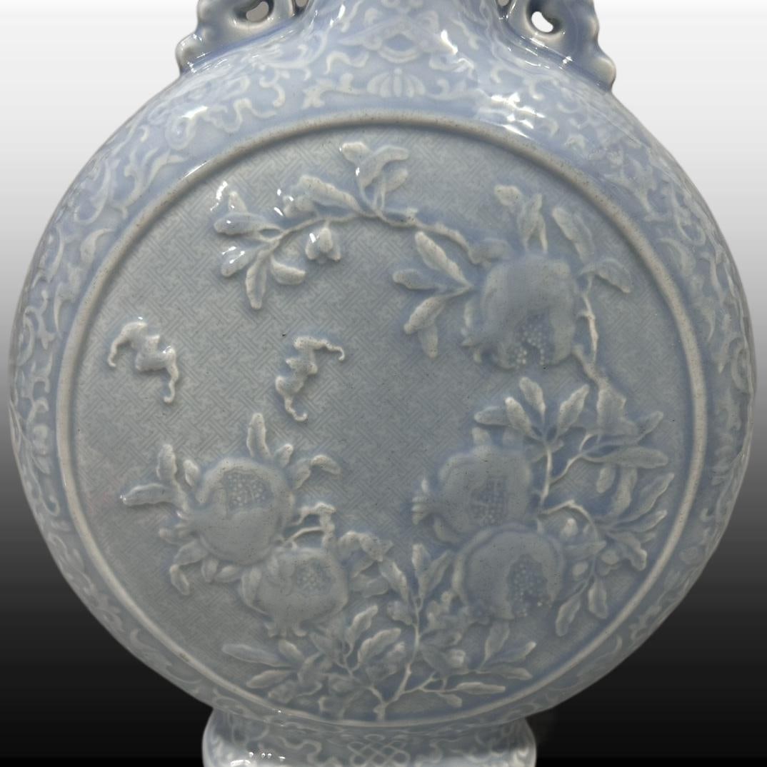 A Exquisite Ji Blue Glazed Peach Pattern Vase - 2