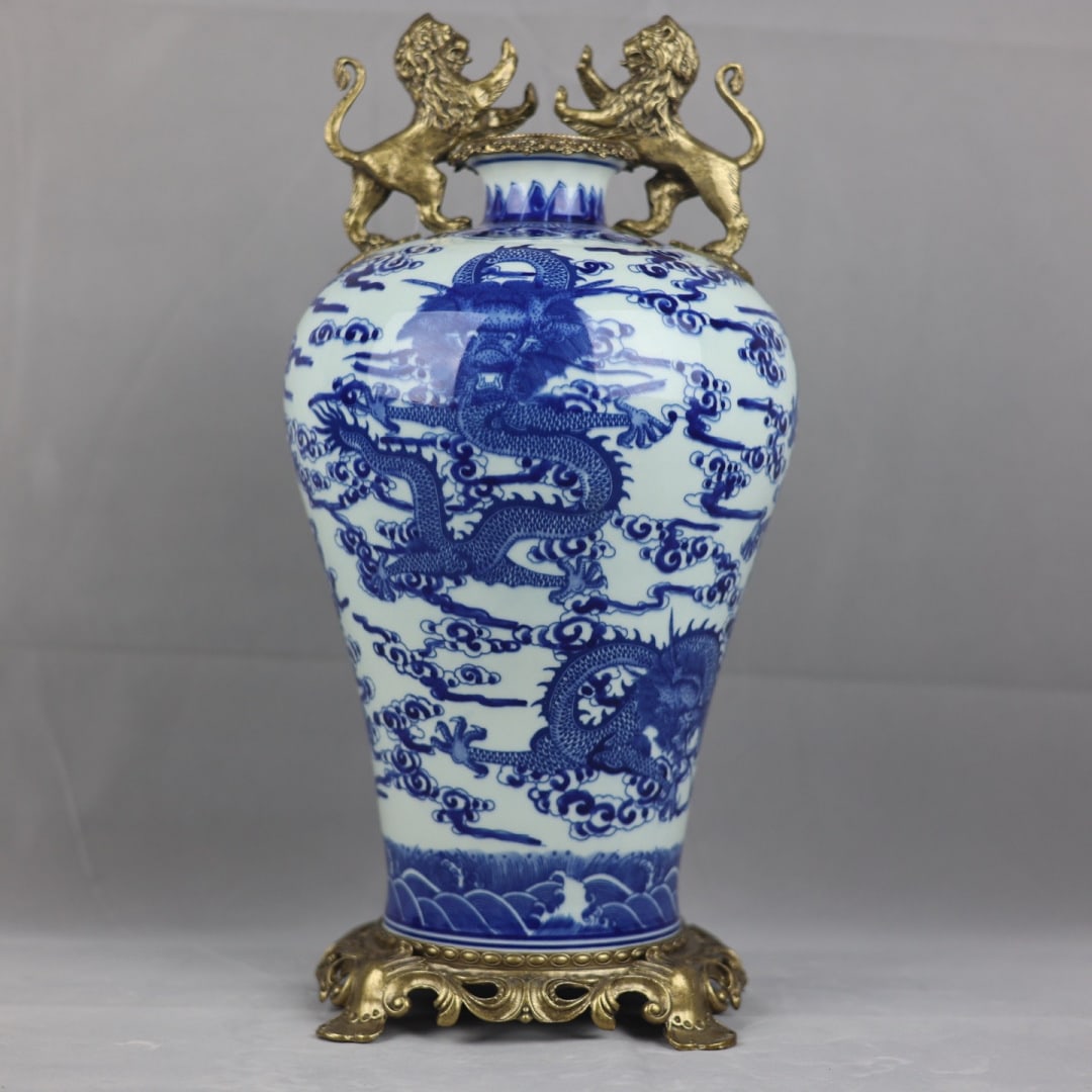 A Exquisite Blue and White Copper Inlay Dragon Pattern LionEars Vase: A Exquisite Blue and White Copper Inlay Dragon Pattern LionEars Vase,Qing Dynasty, China,Qianlong Six-character Mark,Size:18.1inx3.1inx8.7inx6.7in 青花镶铜龙纹Ħ