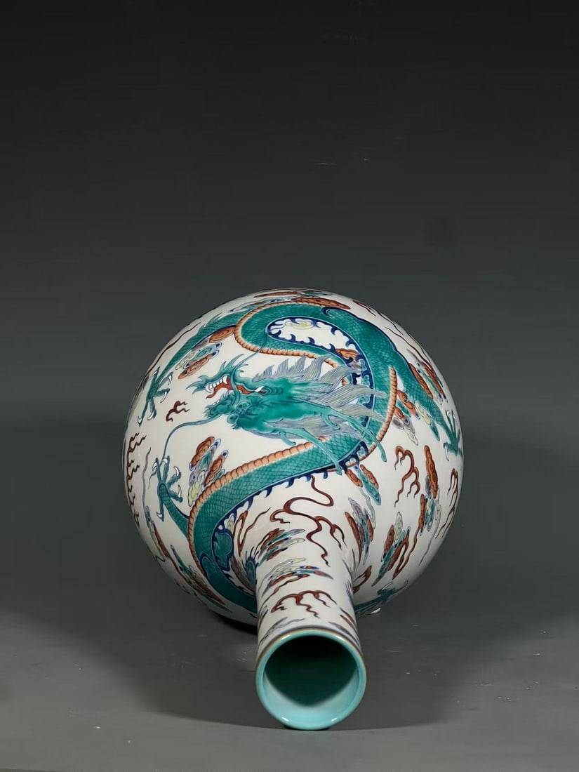A Exquisite Doucai Dragon Pattern Vase - 7