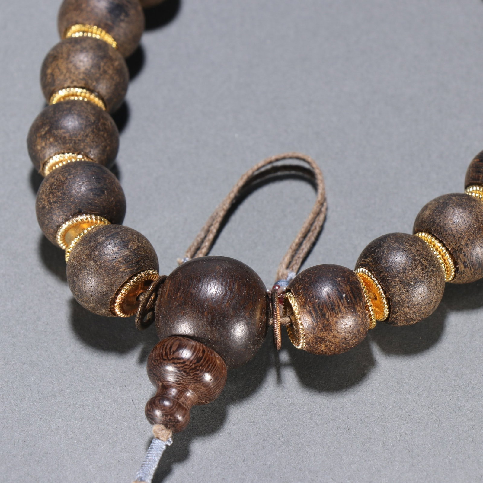 A Exquisite Eaglewood Bracelets - 3