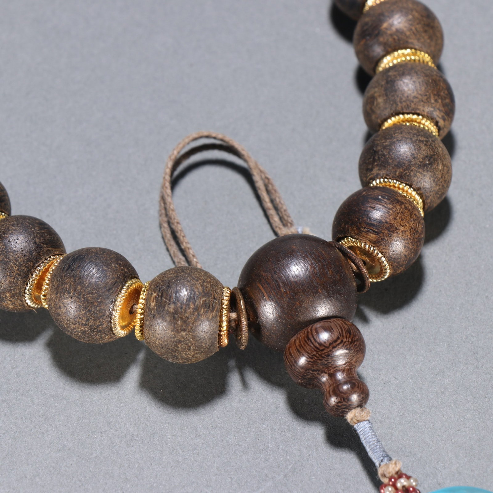 A Exquisite Eaglewood Bracelets - 8