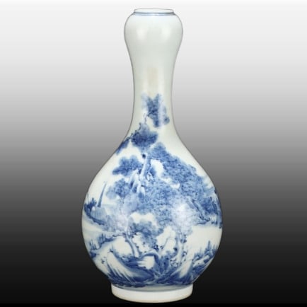 A Exquisite Blue and White Figures Pattern Vase: A Exquisite Blue and White Figures Pattern Vase,Republic of China,With Mark,Size:8.8inx4.4in 青花人物纹瓶,民国,带款