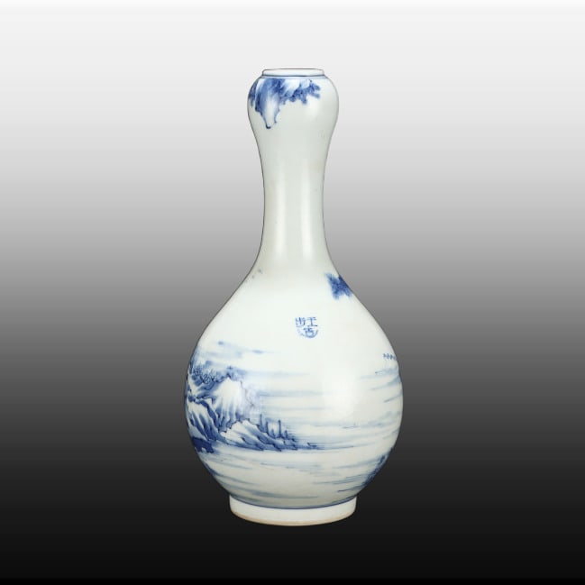 A Exquisite Blue and White Figures Pattern Vase - 4