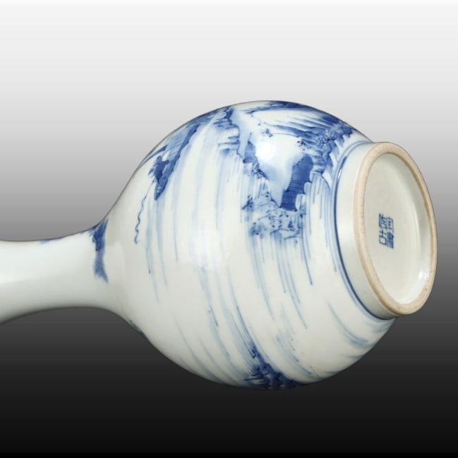 A Exquisite Blue and White Figures Pattern Vase - 8