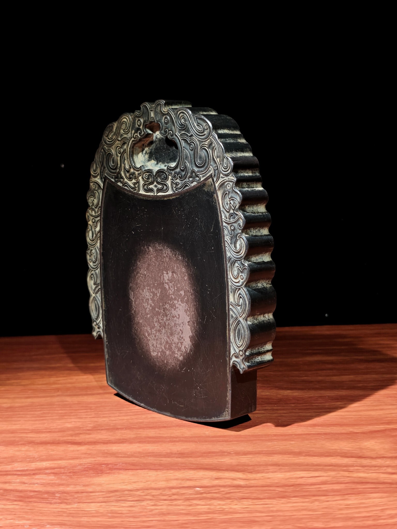 A Exquisite Chime-Shaped Inkstone - 2