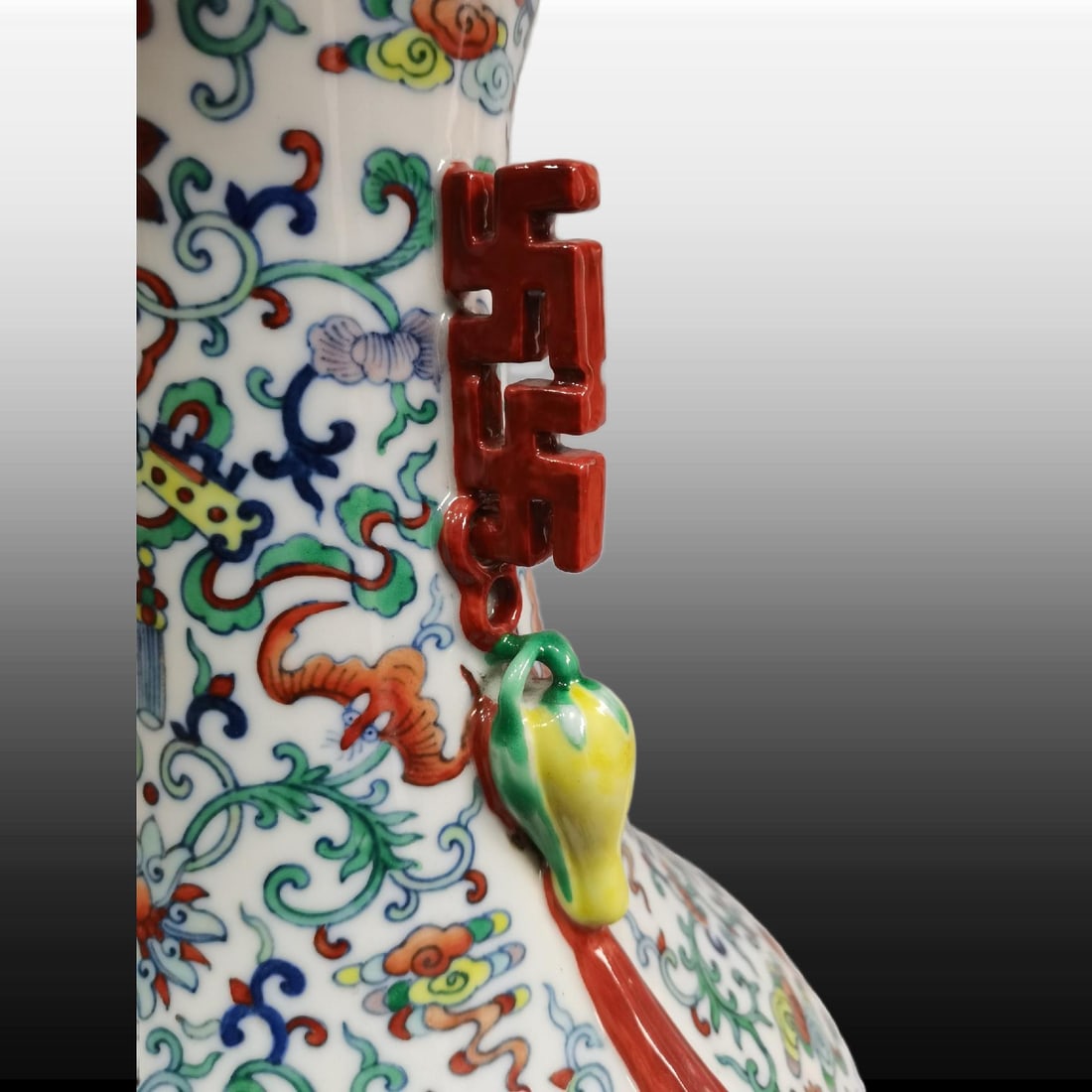 A Exquisite Doucai Lotus Pattern Double-Ears Vase - 5