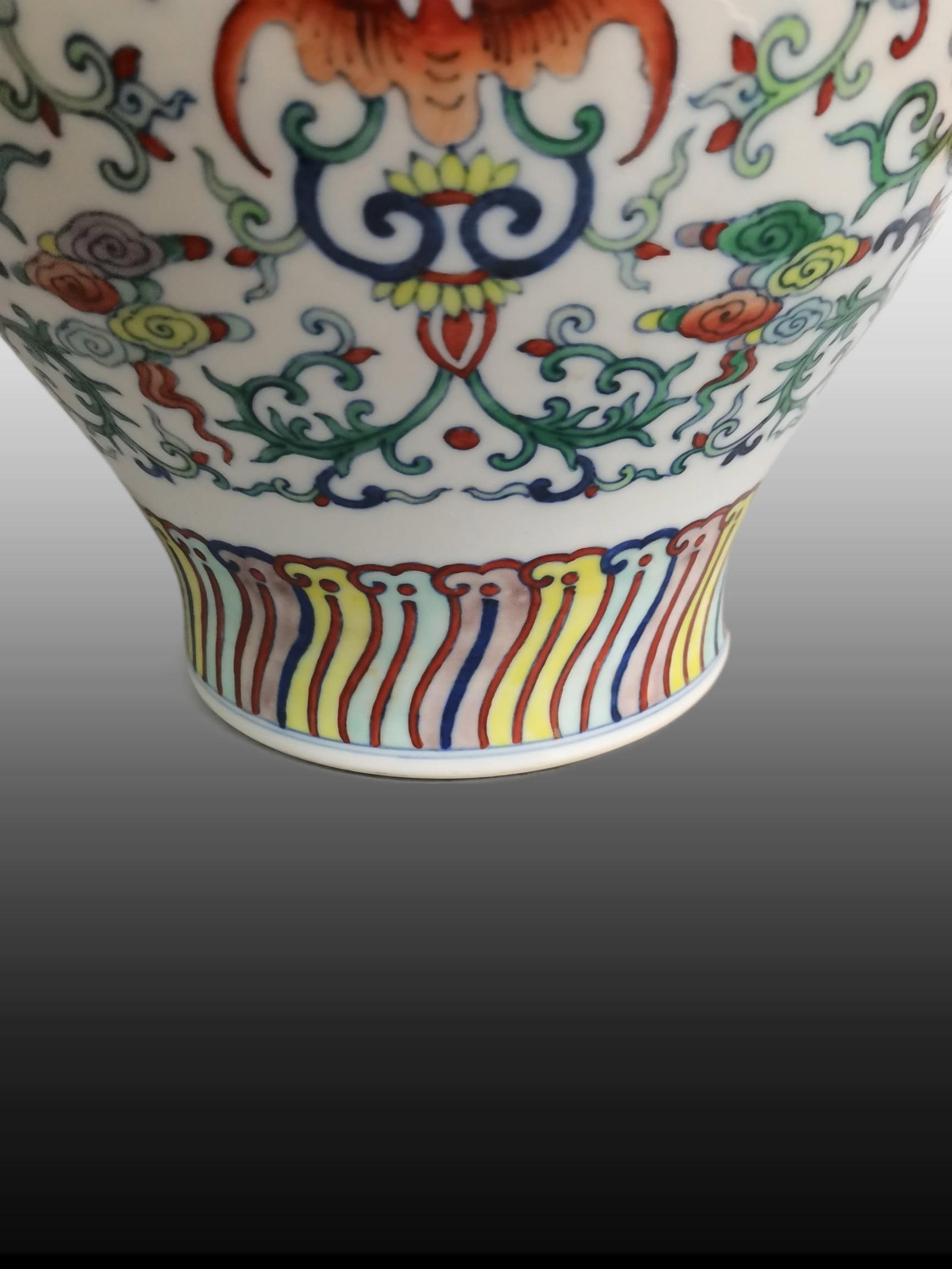 A Exquisite Doucai Lotus Pattern Double-Ears Vase - 7