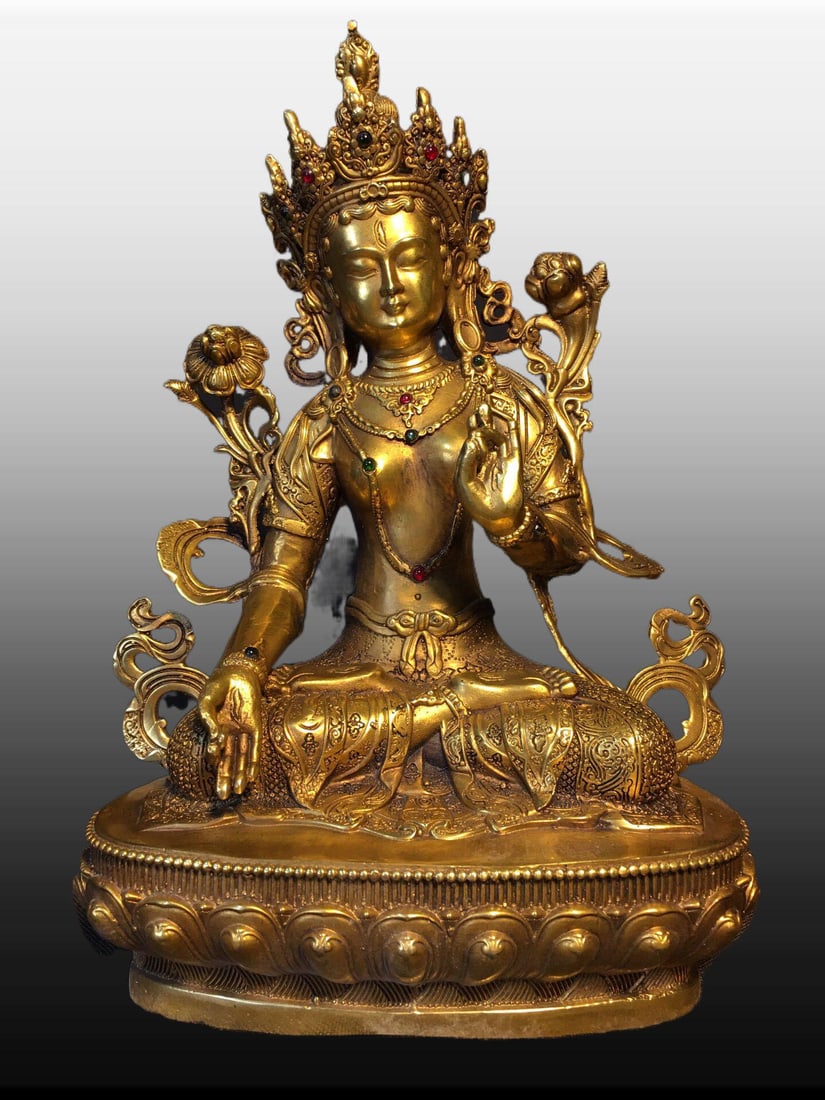 A Exquisite Coppery Inlaid Gems Statue of Avalokitesvara Ornament: A Exquisite Coppery Inlaid Gems Statue of Avalokitesvara Ornament,Ming Dynasty, China,Size:8.3inx4.7in ,Weight:1815g