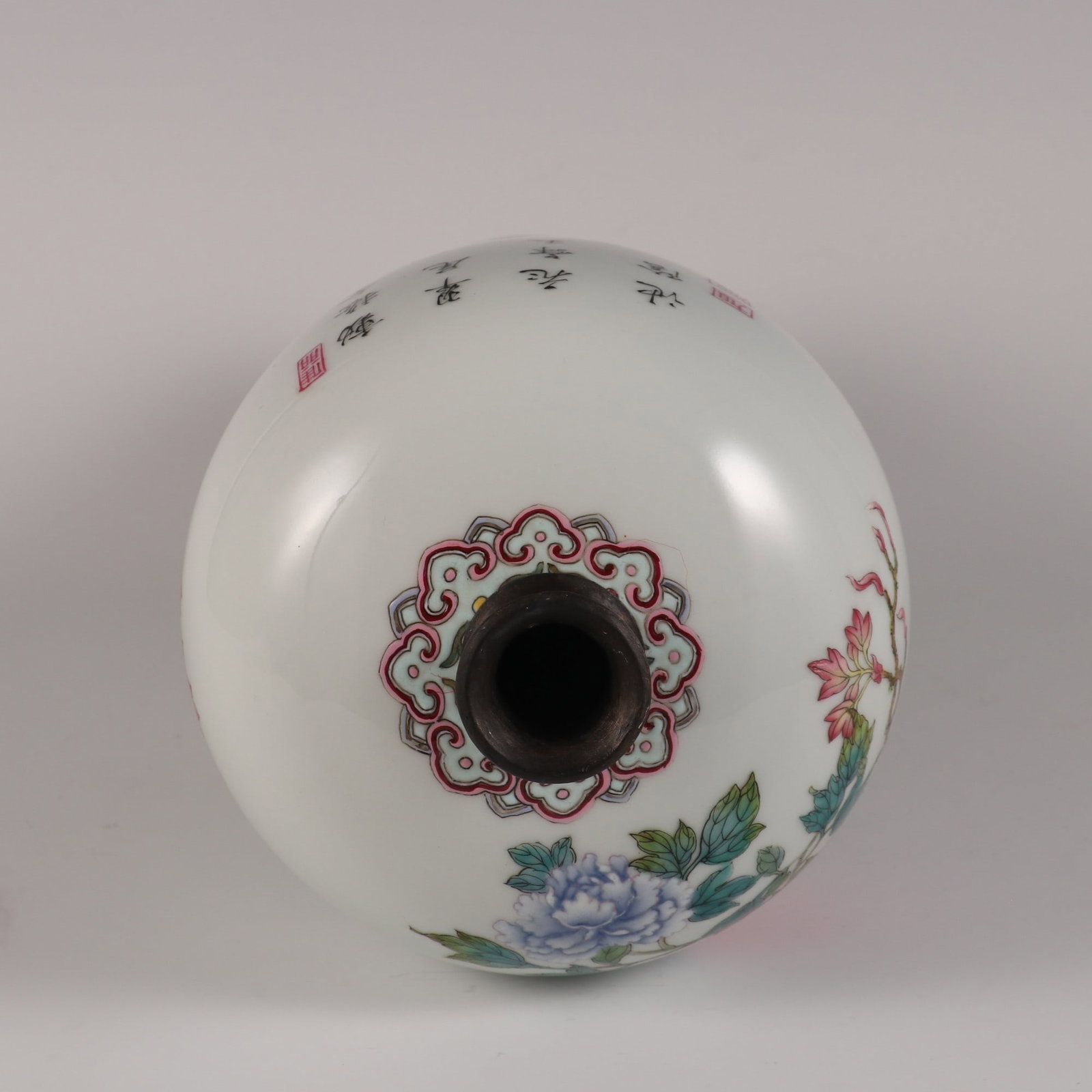 A Exquisite Enamel Phoenix Pattern Vase - 8