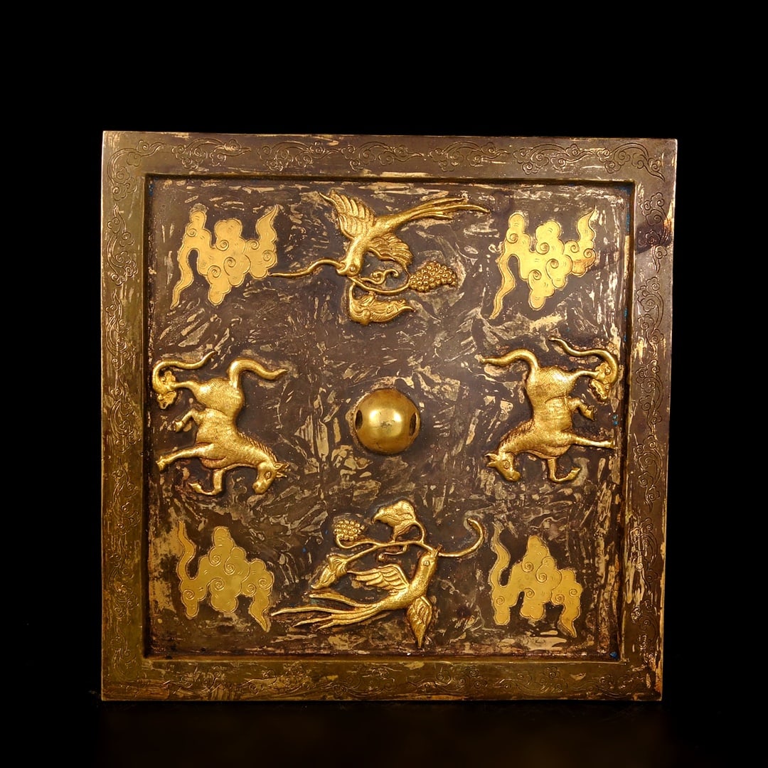 An Exquisite Gilt Bronze Auspicious Beast Pattern Square Mirror - 5